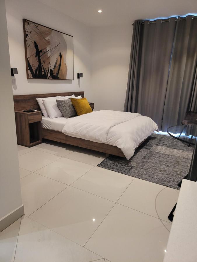 Rt Properties @ The Lennox Airport Residential 아크라 외부 사진