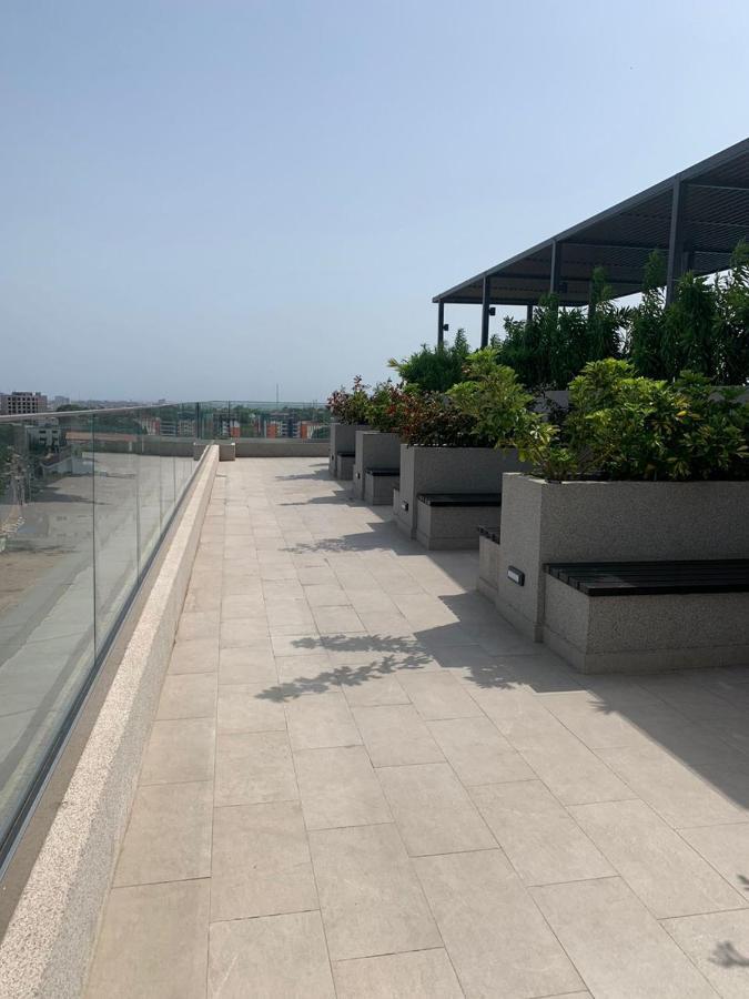 Rt Properties @ The Lennox Airport Residential 아크라 외부 사진