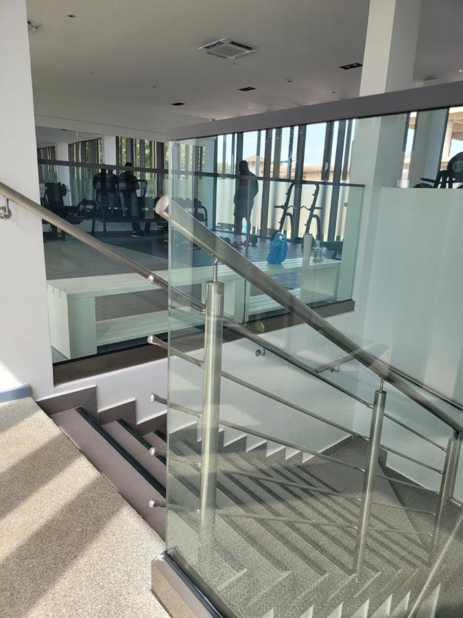 Rt Properties @ The Lennox Airport Residential 아크라 외부 사진