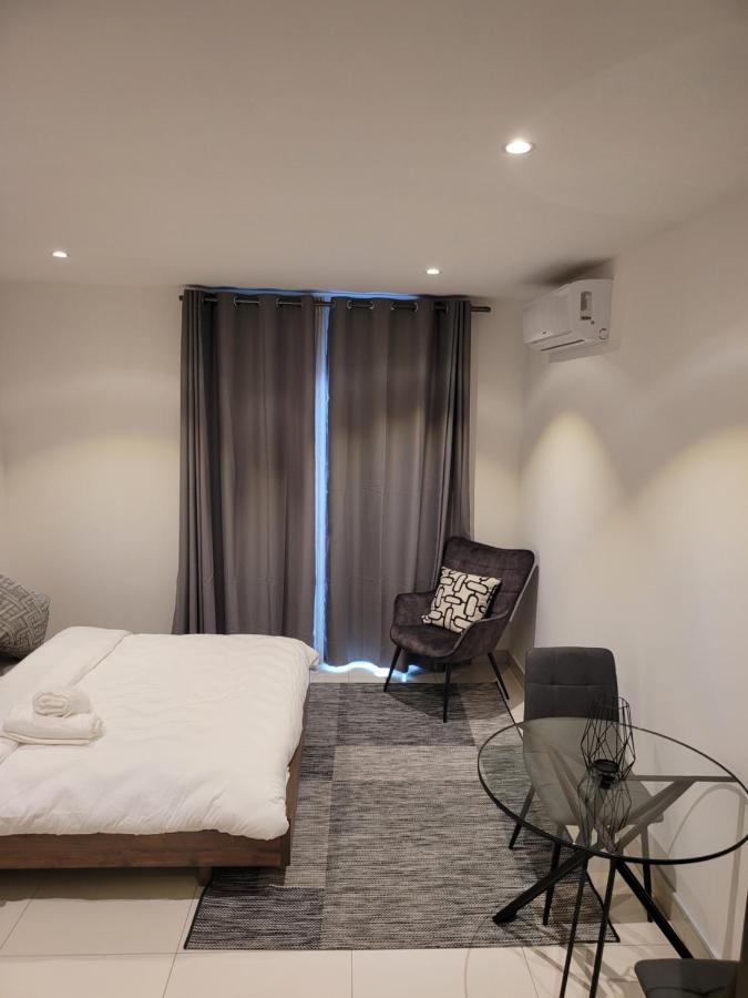 Rt Properties @ The Lennox Airport Residential 아크라 외부 사진