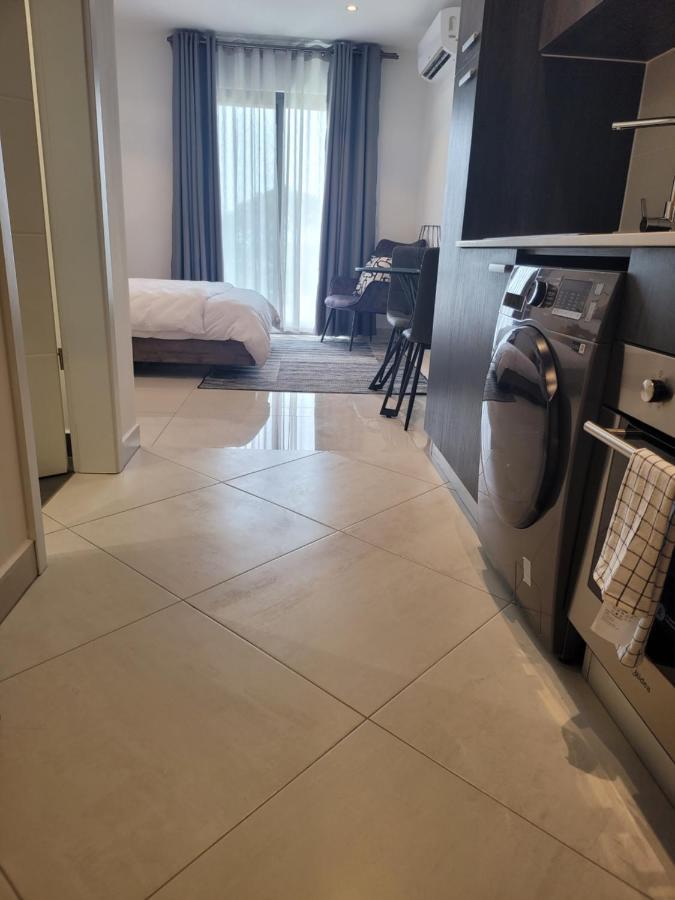 Rt Properties @ The Lennox Airport Residential 아크라 외부 사진