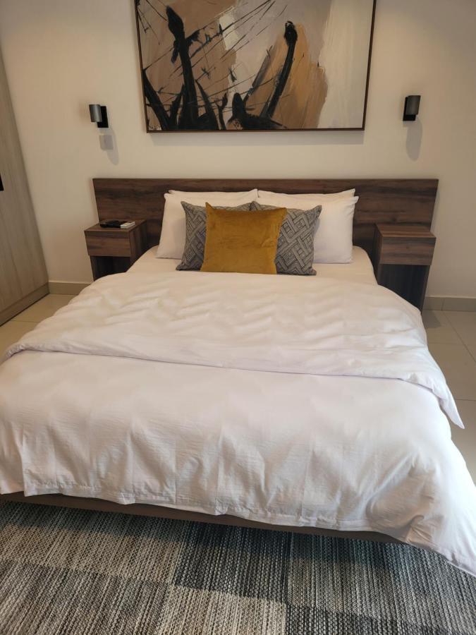 Rt Properties @ The Lennox Airport Residential 아크라 외부 사진