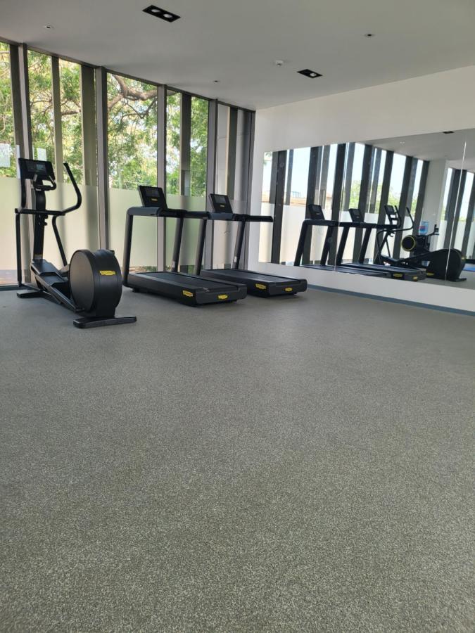 Rt Properties @ The Lennox Airport Residential 아크라 외부 사진